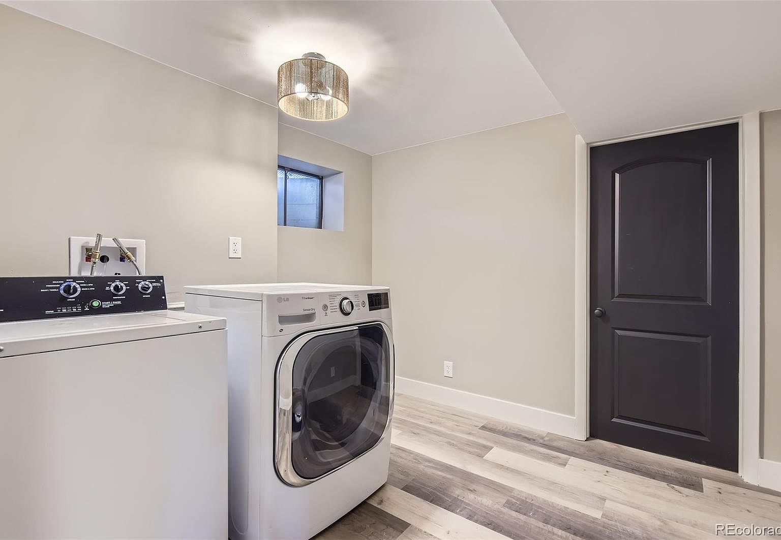 Holly Street laundry area